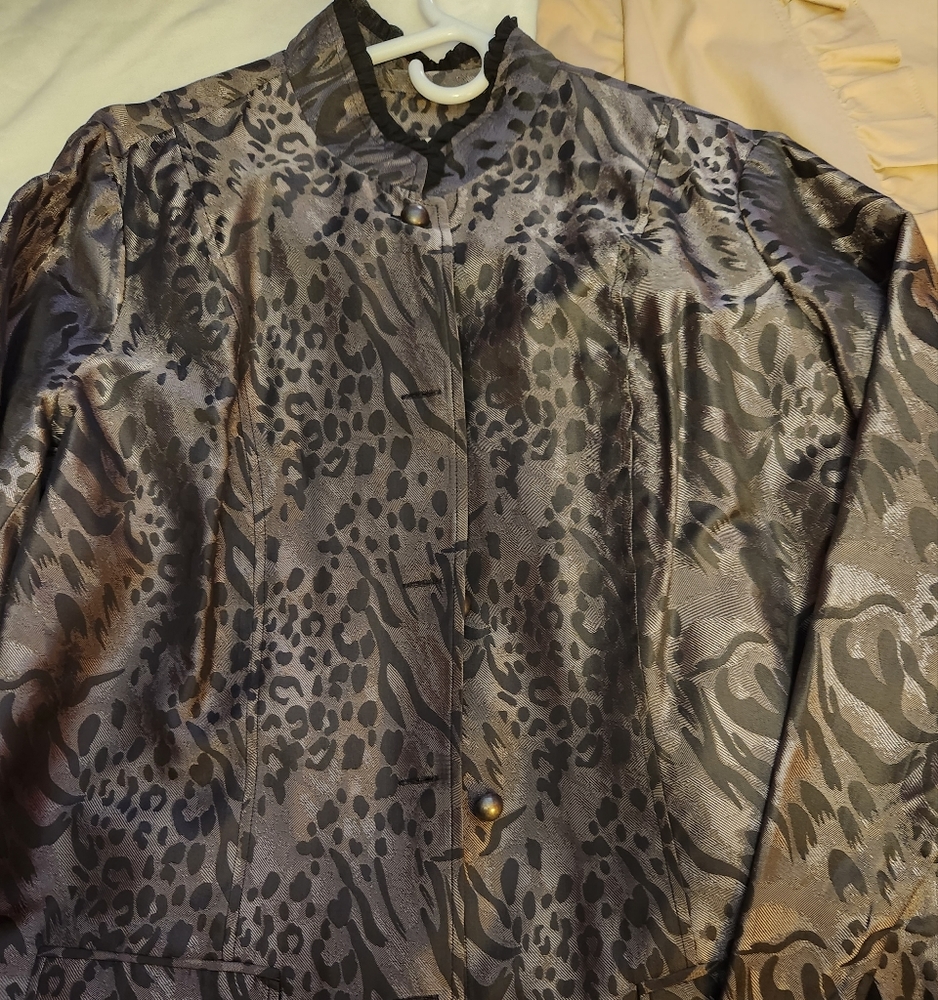 Cold water creek. Blazer. Animal print with satin trim
